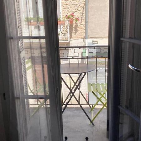 Apartamento Loft Au Coeur De Nimes Exterior foto