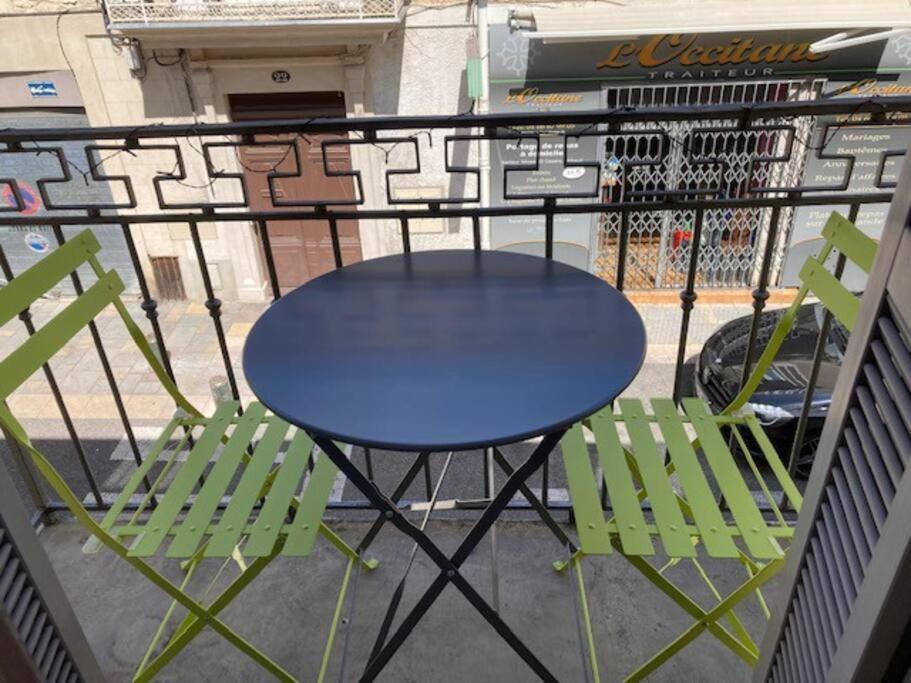 Apartamento Loft Au Coeur De Nimes Exterior foto